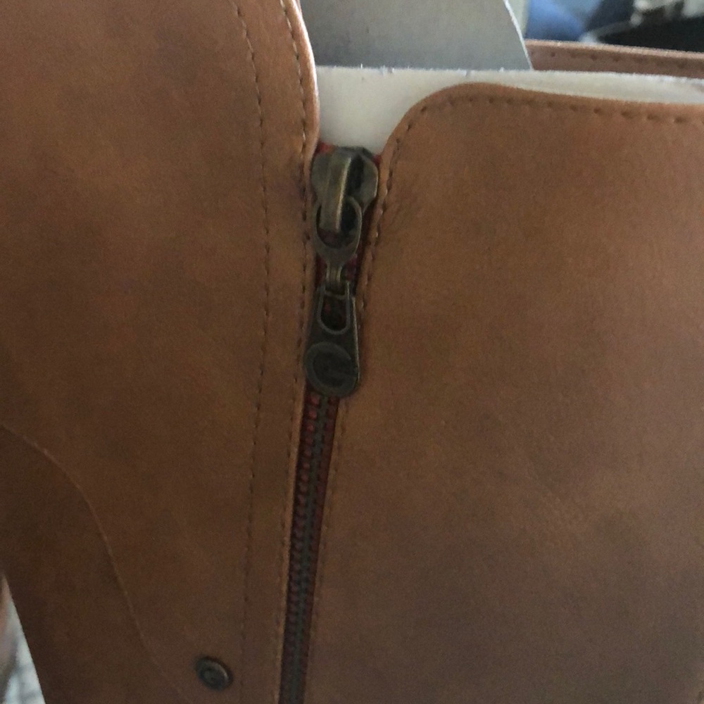 New Guess boots - Picture 10 of 11